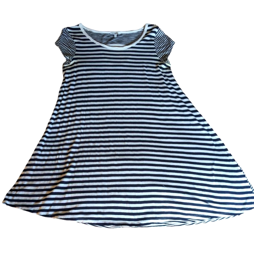 Striped T-shirt dress with keyhole cutout in back